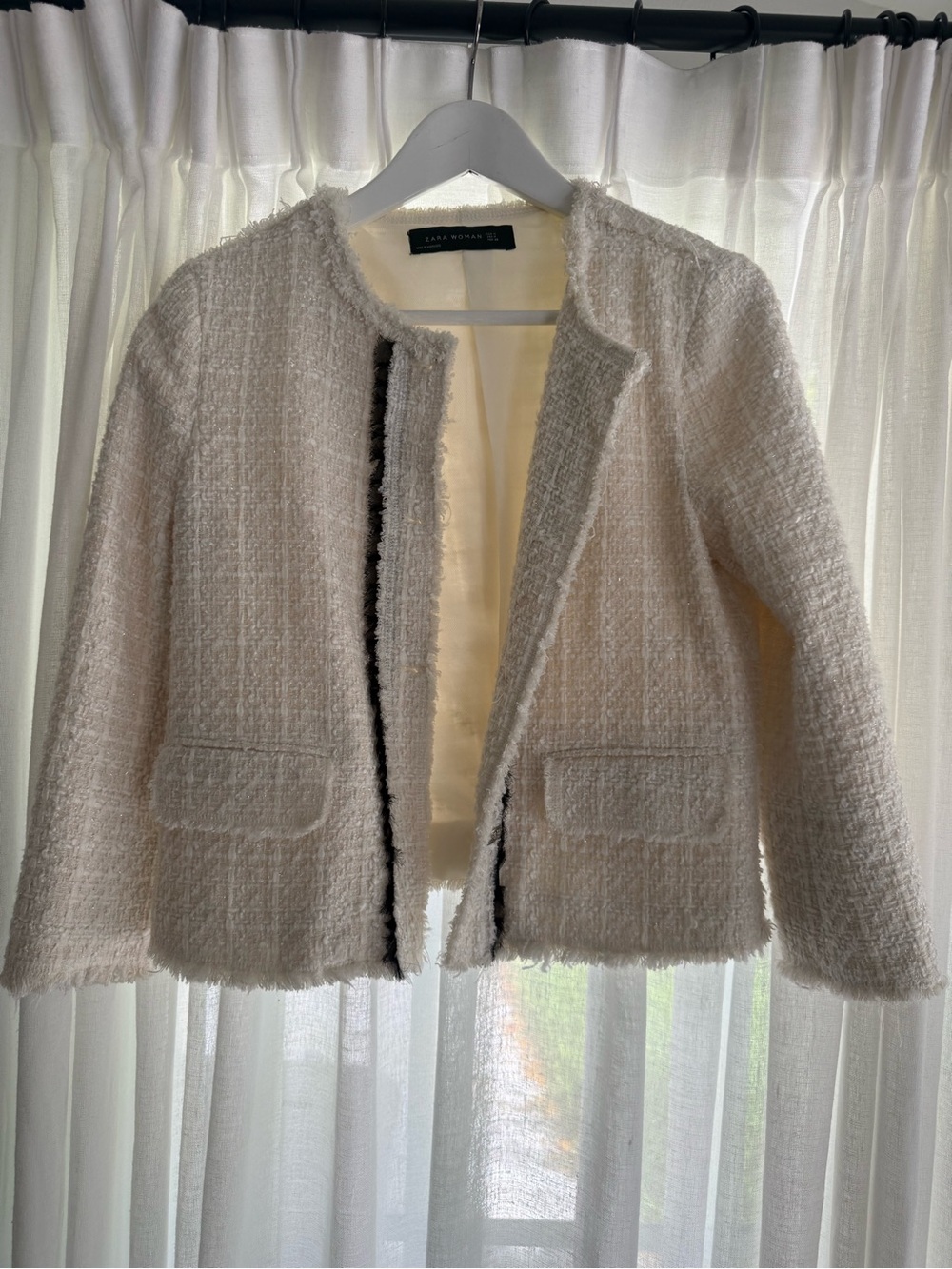Zara Cream Tweed Collarless Blazer M fits snug like S 3/4 sleeve